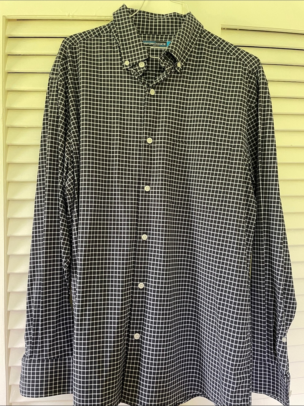 Roundtree & Yorke Black and White Windowpane Button-Down Shirt